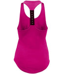 Pink women's racer back vest with the BABE logo matching to the BASE range we have. It is made of sweat-wicking fabric and has elastic racerback with a curved hem and scoop neck. It has a very flattering cut for the female figure and will make sure to keep you cool, comfortable and moving freely during an active lifestyle.