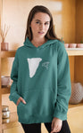 This jade hoodie is soft, smooth and stylish. It is the perfect choice for the cooler evenings, the early morning jump of when you want a bit extra. It has soft cotton faced fabric, double fabric hood with self colour drawstring and front pouch pocket. It has a cliff and 'SEND IT' shaped as a jumper printed on front.